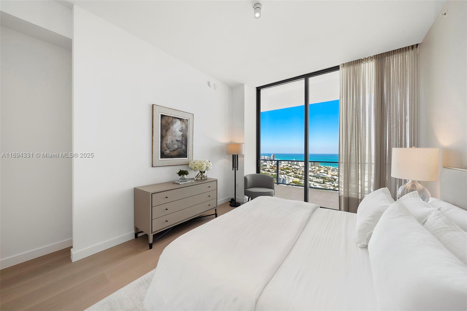 FIVE PARK - Residential