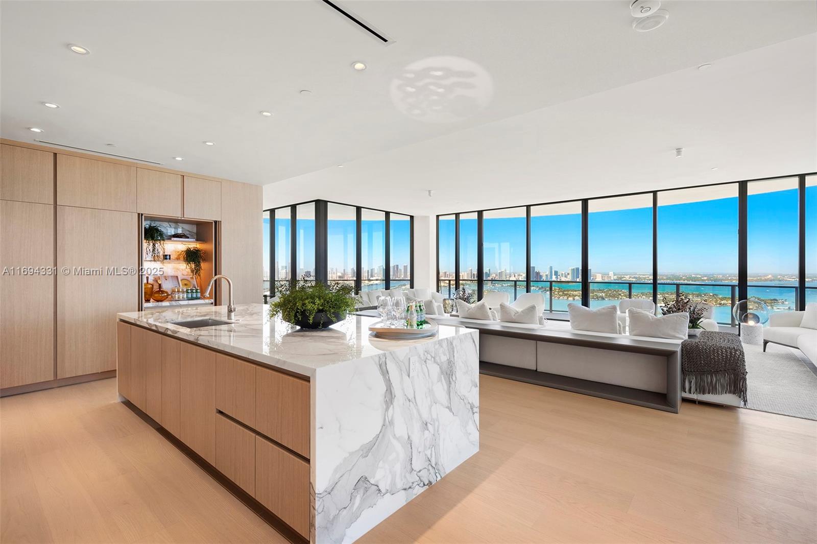 FIVE PARK - Residential