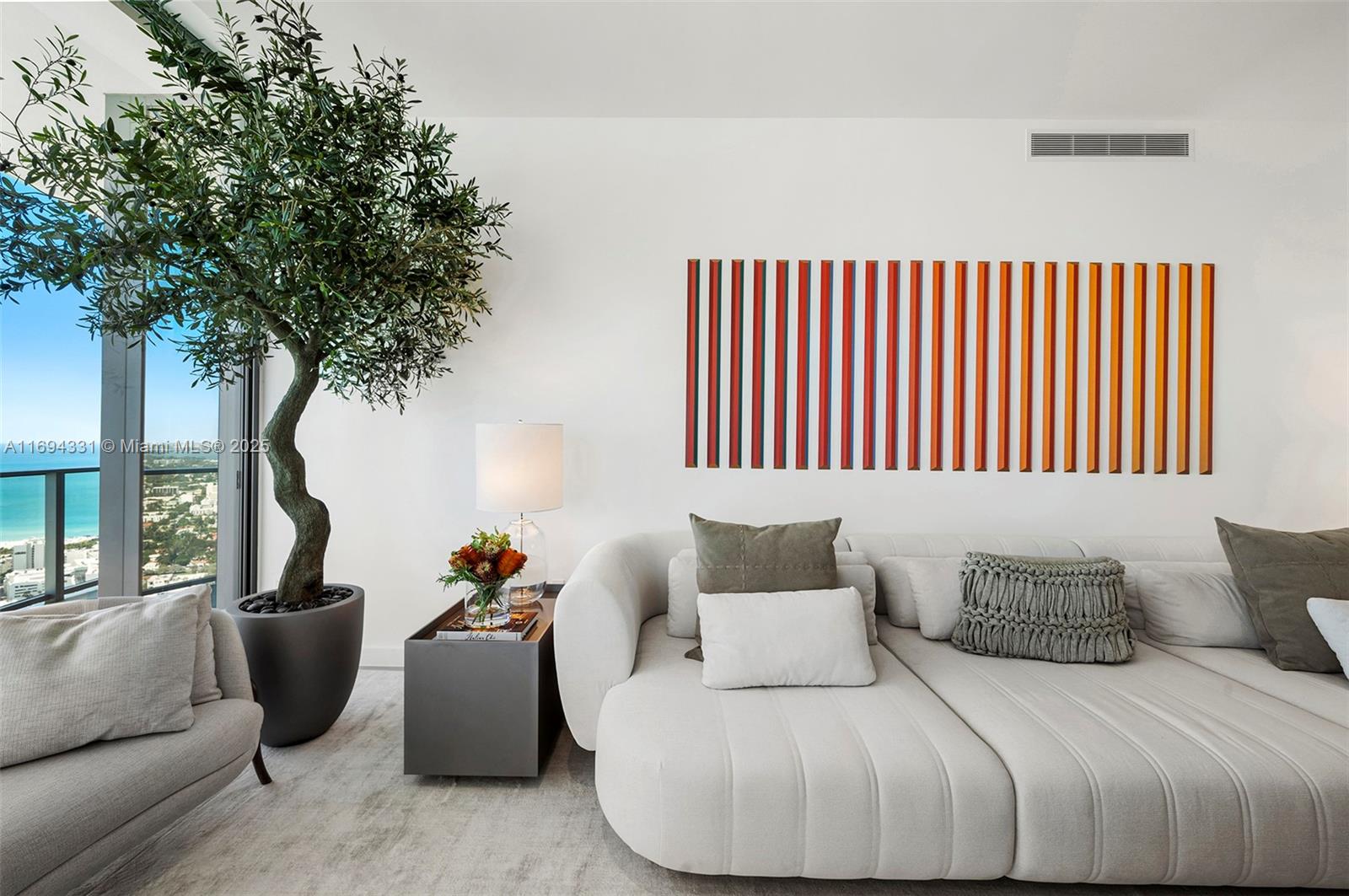 FIVE PARK - Residential