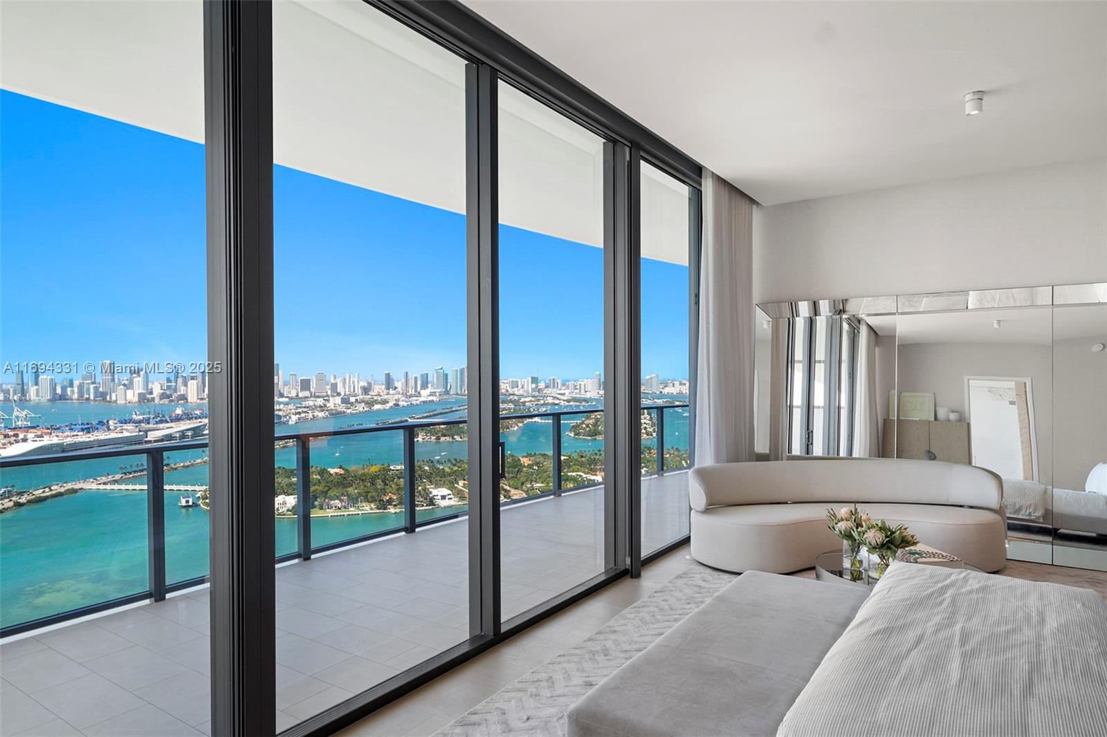 FIVE PARK - Residential