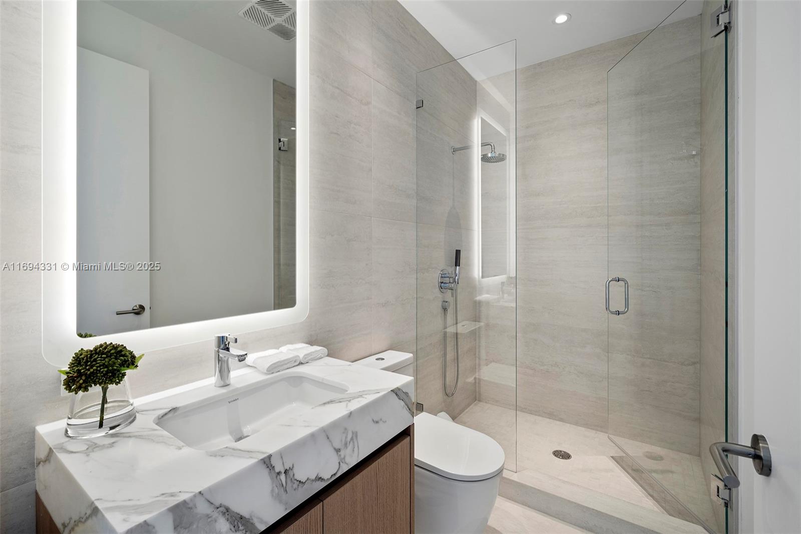 FIVE PARK - Residential