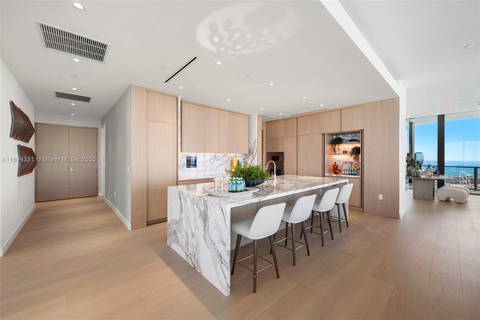 FIVE PARK - Residential