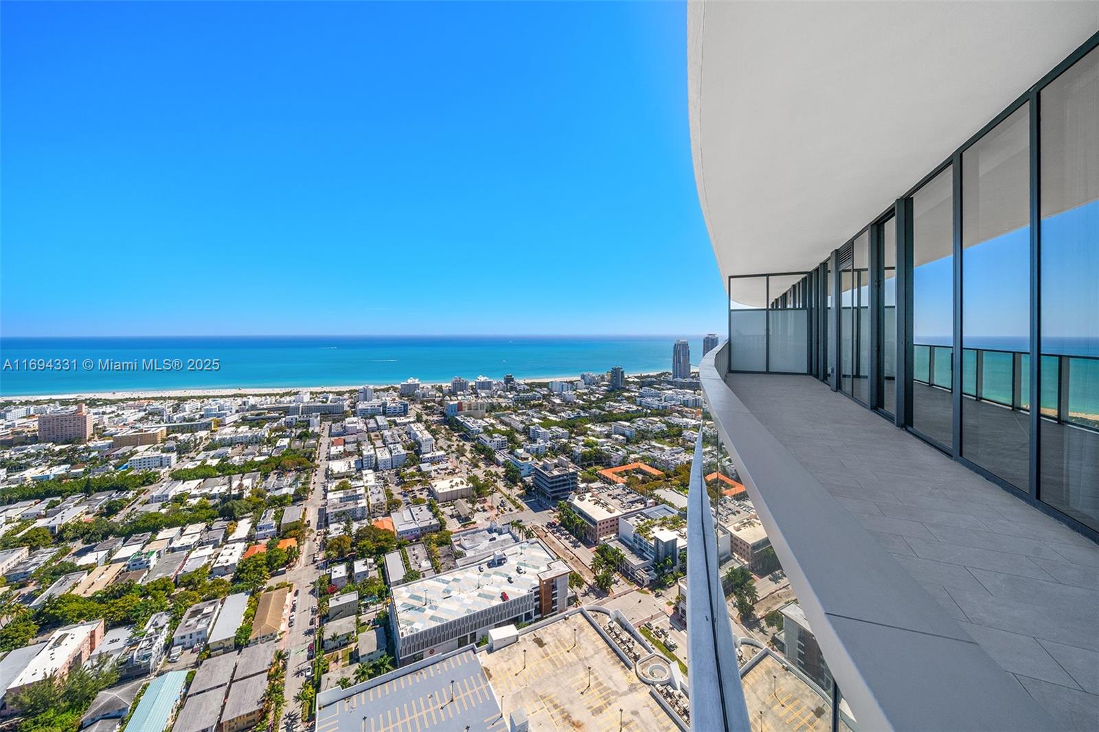 FIVE PARK - Residential