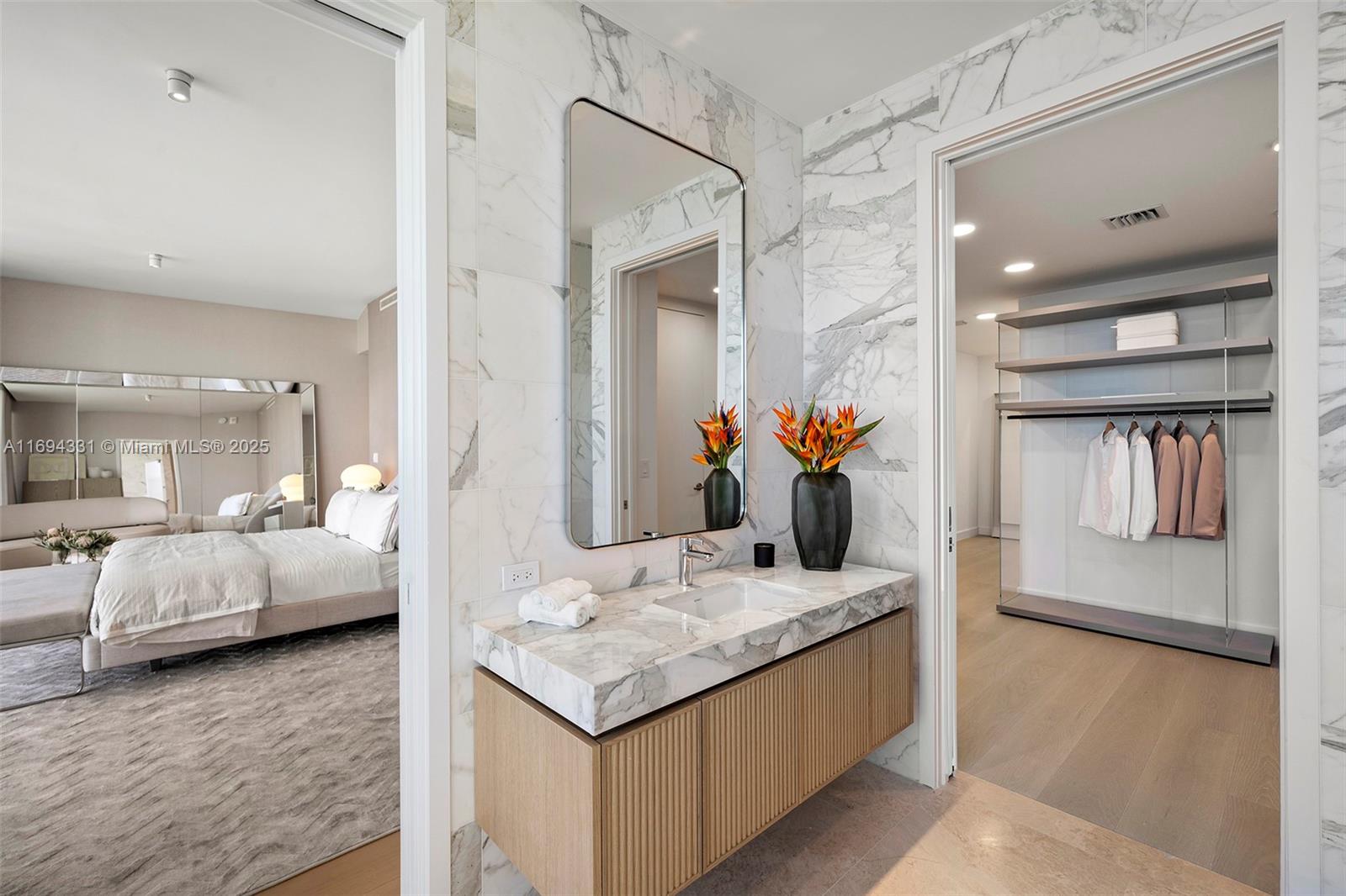 FIVE PARK - Residential