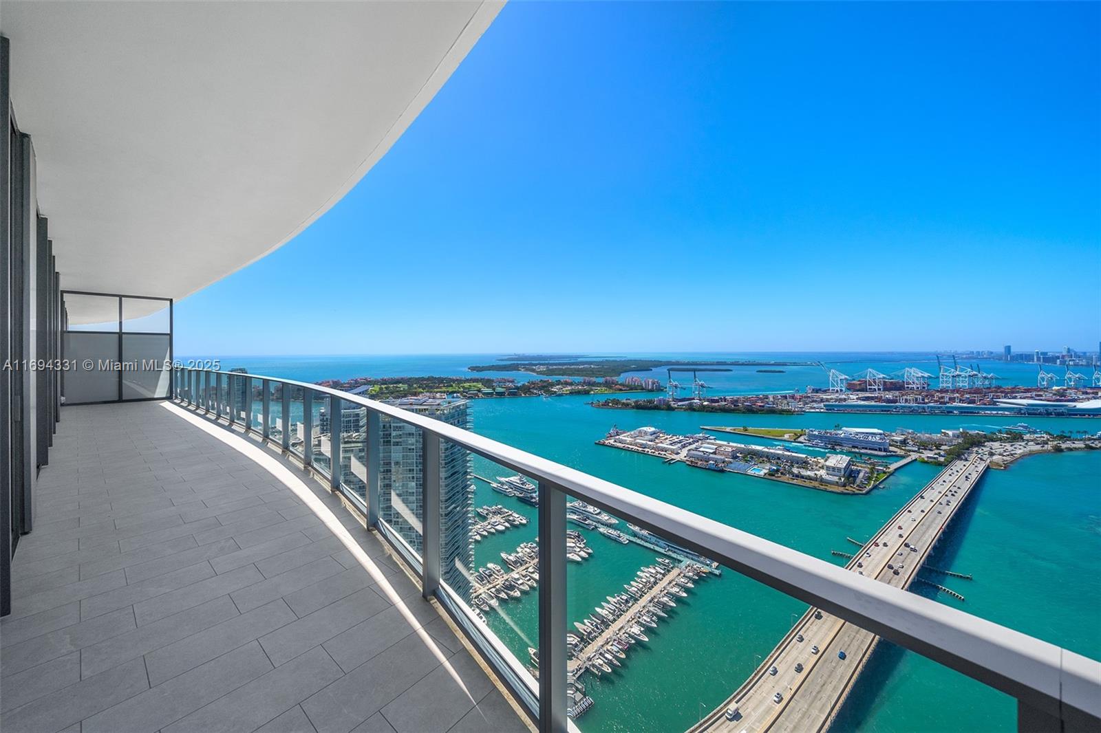 FIVE PARK - Residential