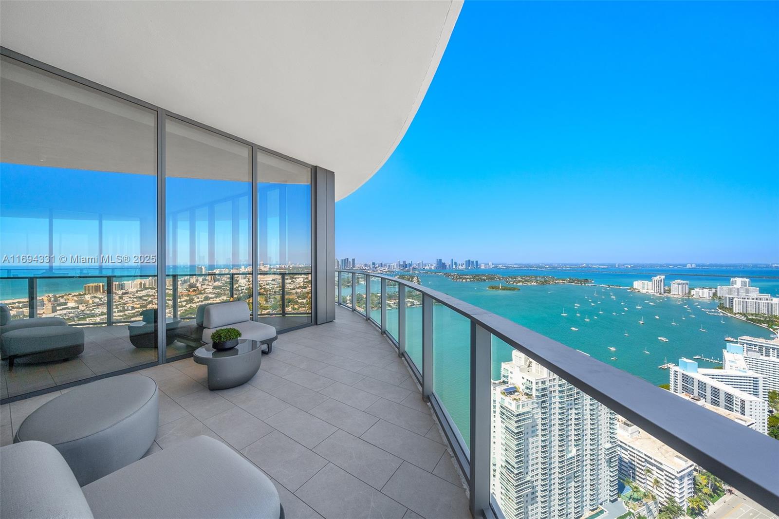 FIVE PARK - Residential