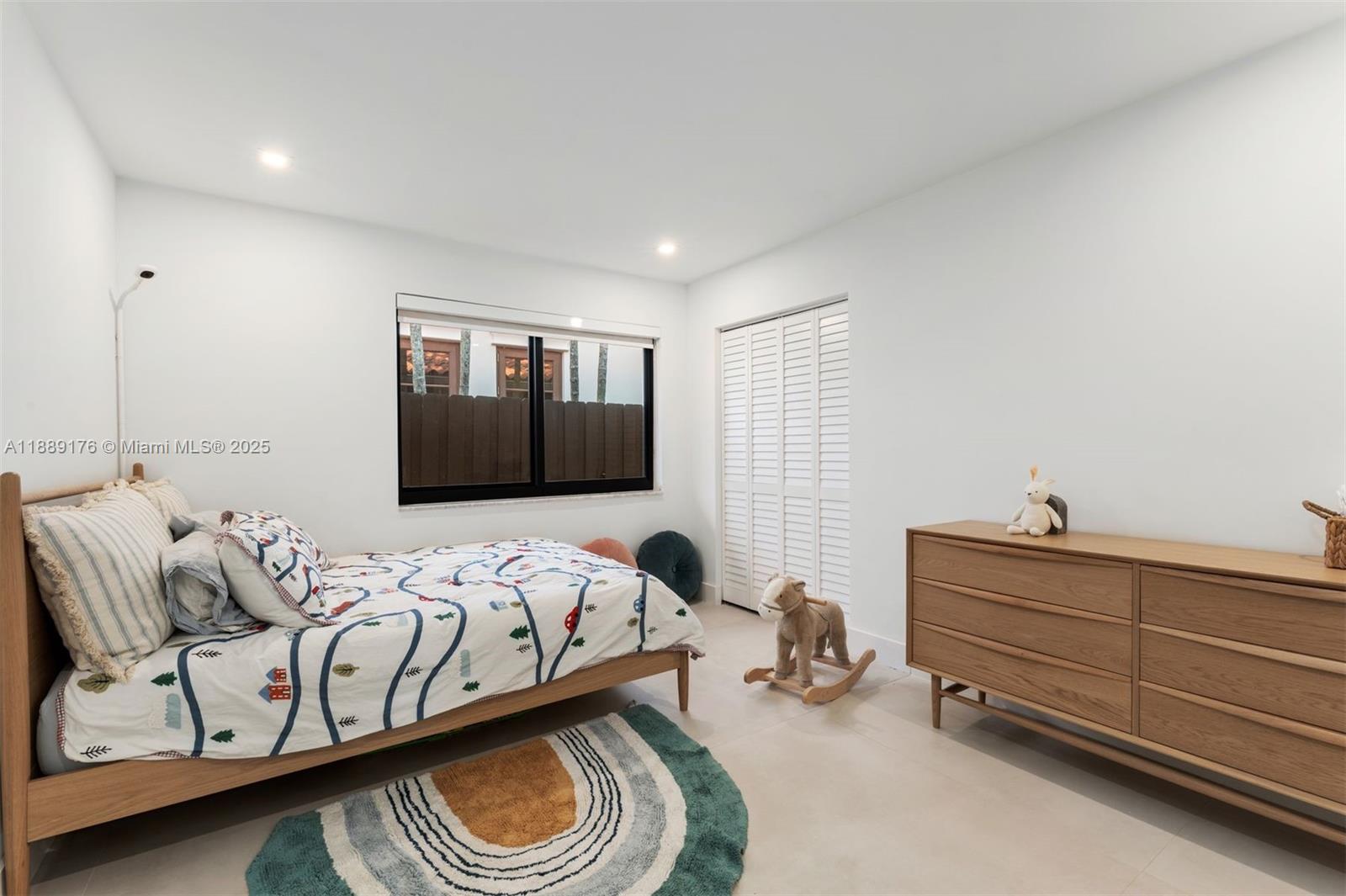 HOLLEMAN PARK - Residential Lease