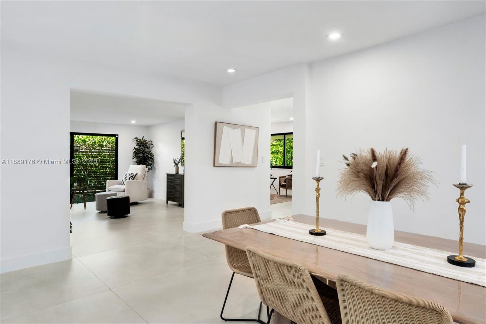 HOLLEMAN PARK - Residential Lease