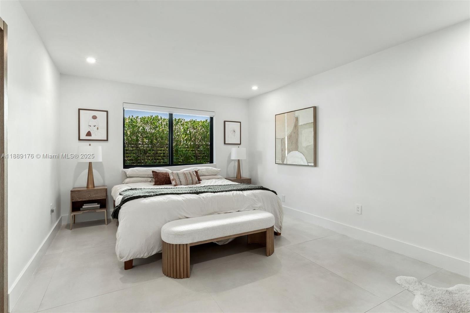 HOLLEMAN PARK - Residential Lease