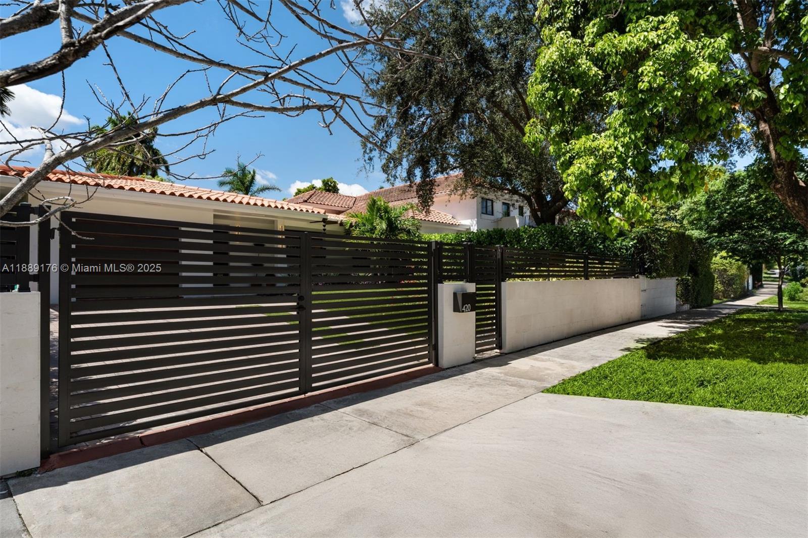 HOLLEMAN PARK - Residential Lease