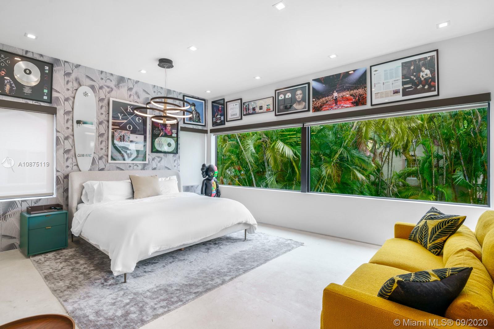 AMD PLAT OF SUNSET LAKE S - Residential