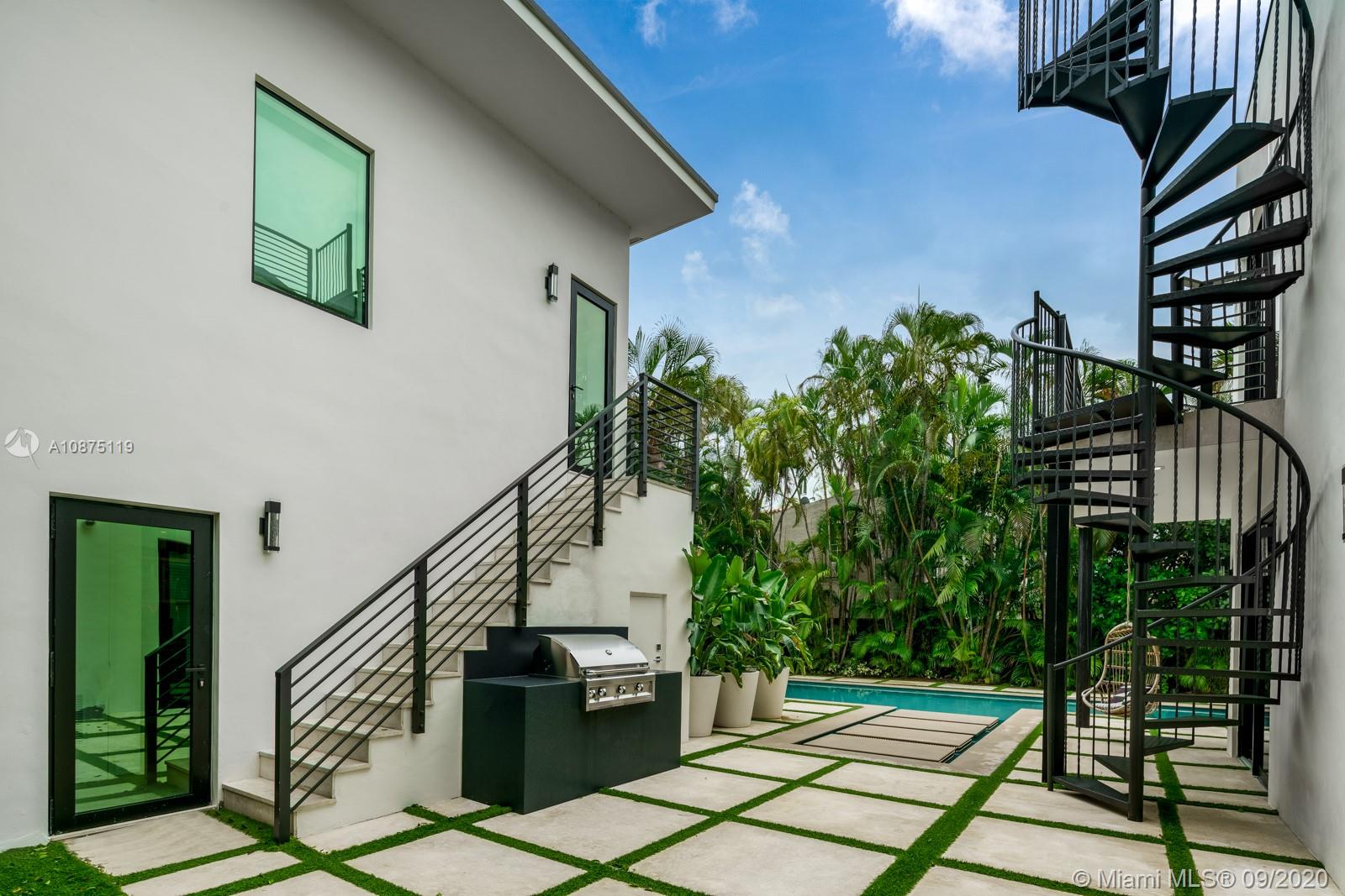 AMD PLAT OF SUNSET LAKE S - Residential