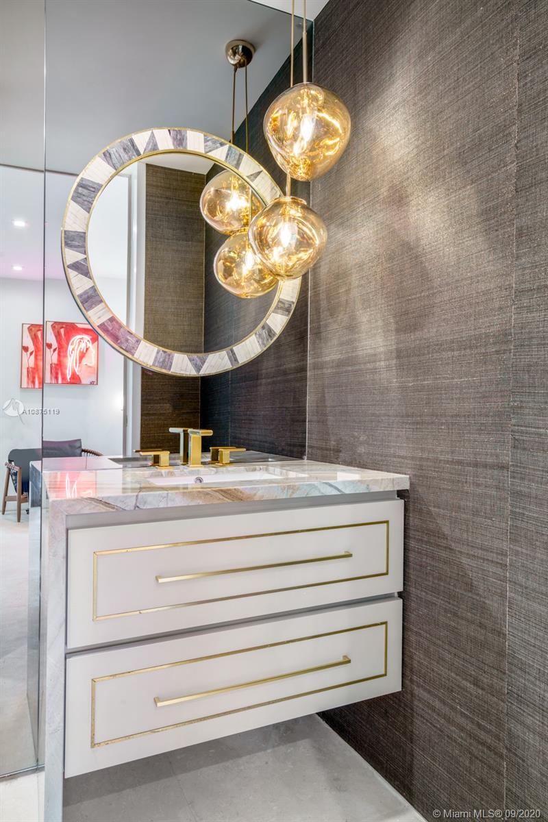 AMD PLAT OF SUNSET LAKE S - Residential