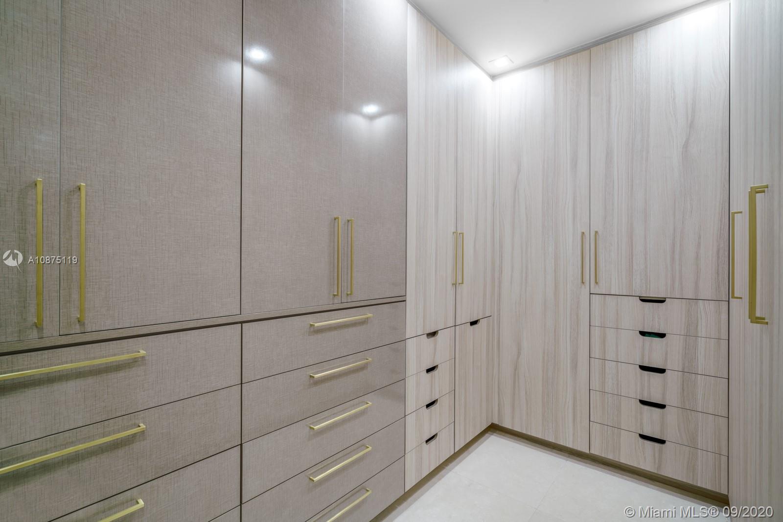 AMD PLAT OF SUNSET LAKE S - Residential