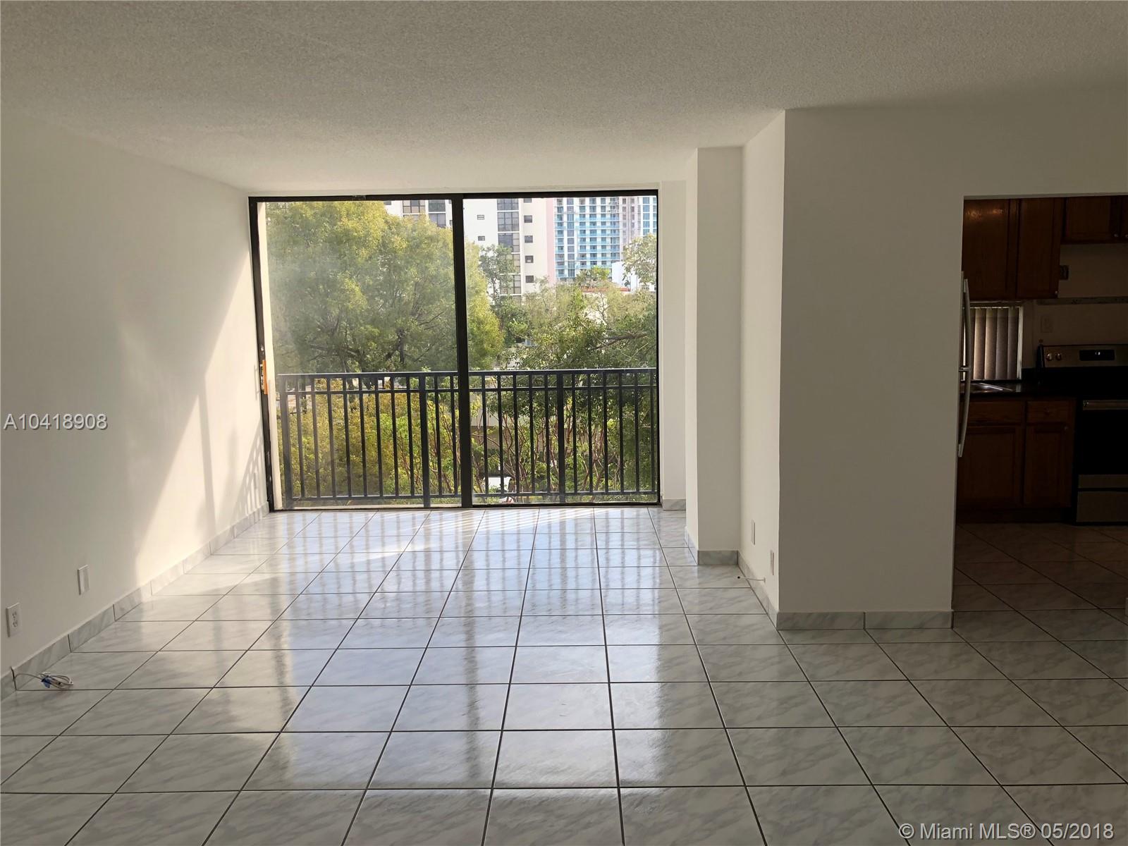 PLAZA OF AMERICAS CONDO P - Residential Lease