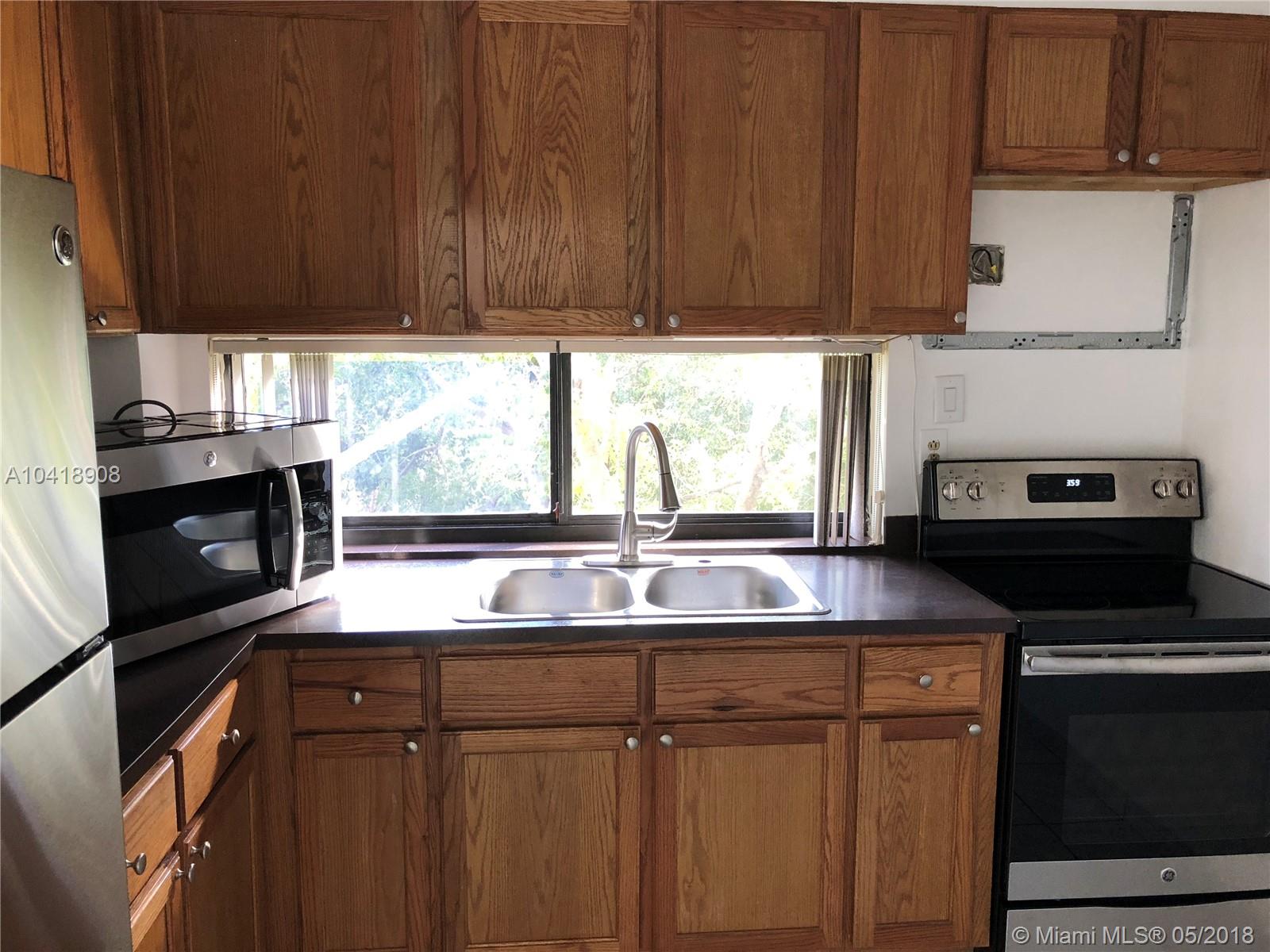 PLAZA OF AMERICAS CONDO P - Residential Lease