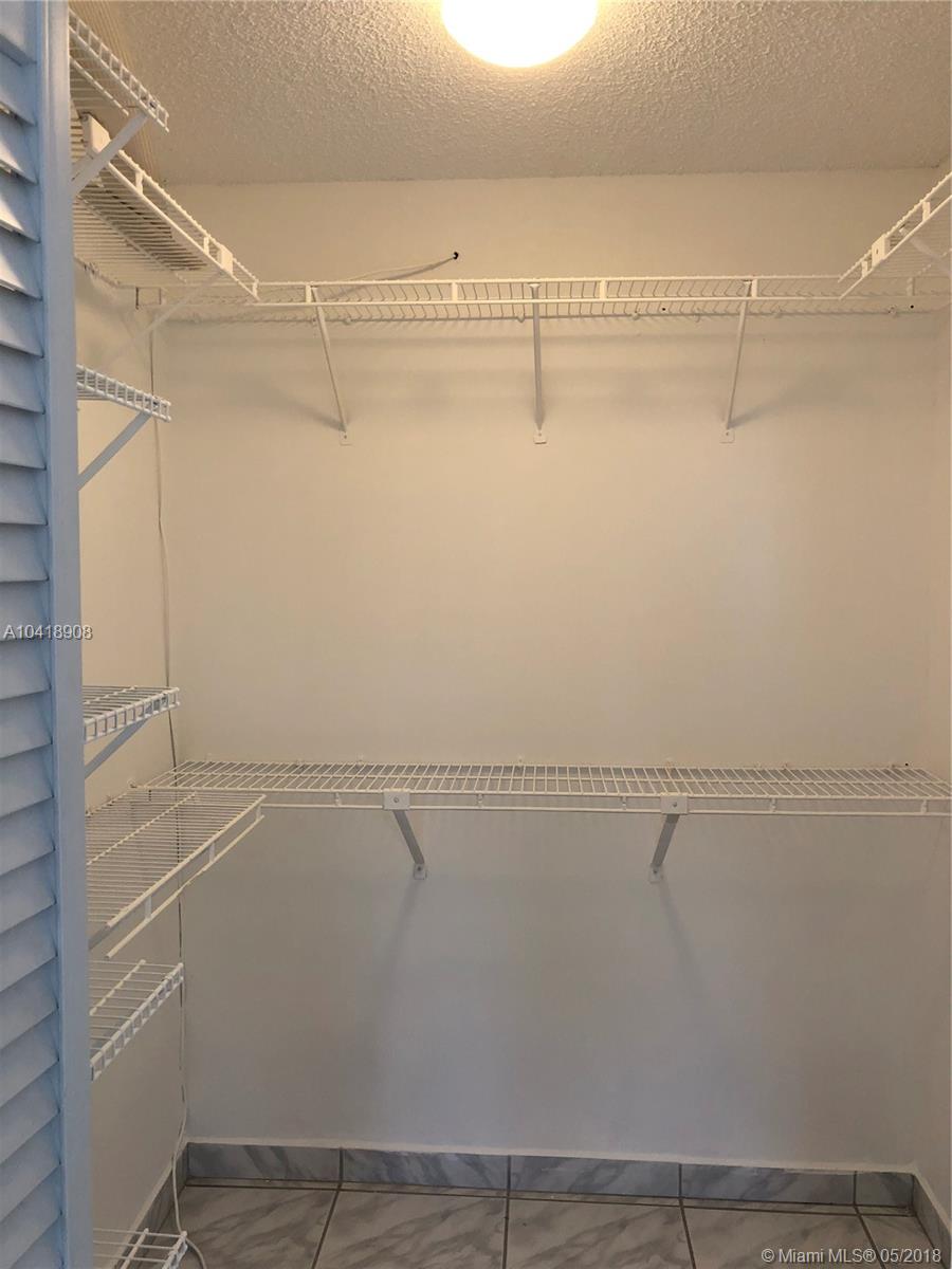 PLAZA OF AMERICAS CONDO P - Residential Lease