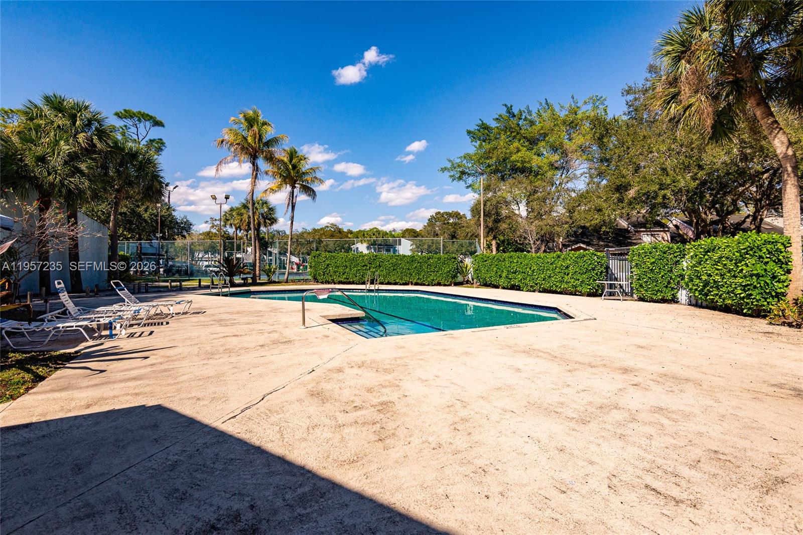 ROCK ISLAND LAND CORP - Residential