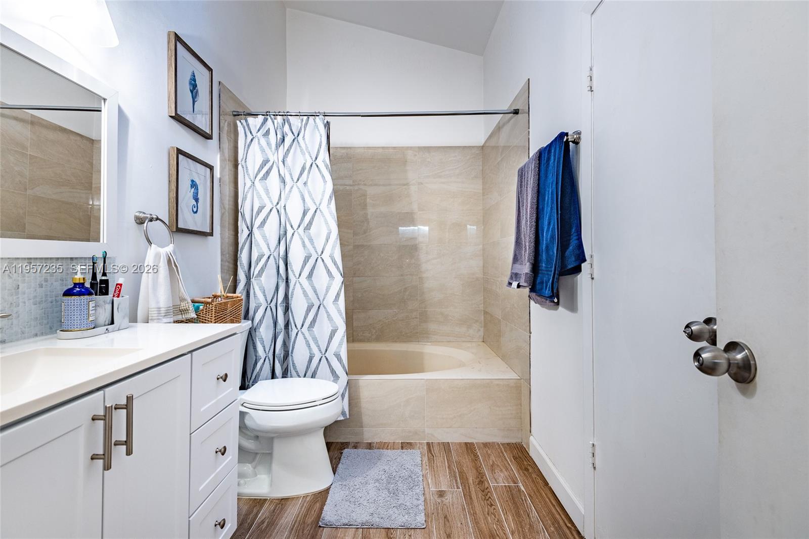 ROCK ISLAND LAND CORP - Residential