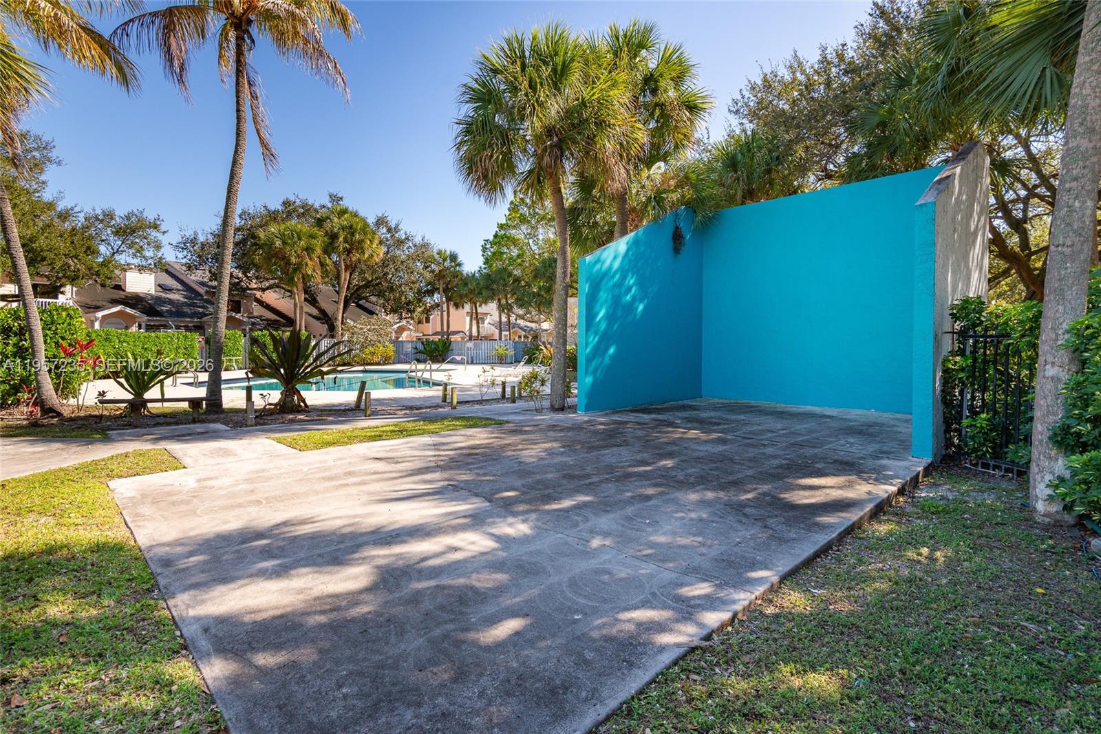 ROCK ISLAND LAND CORP - Residential