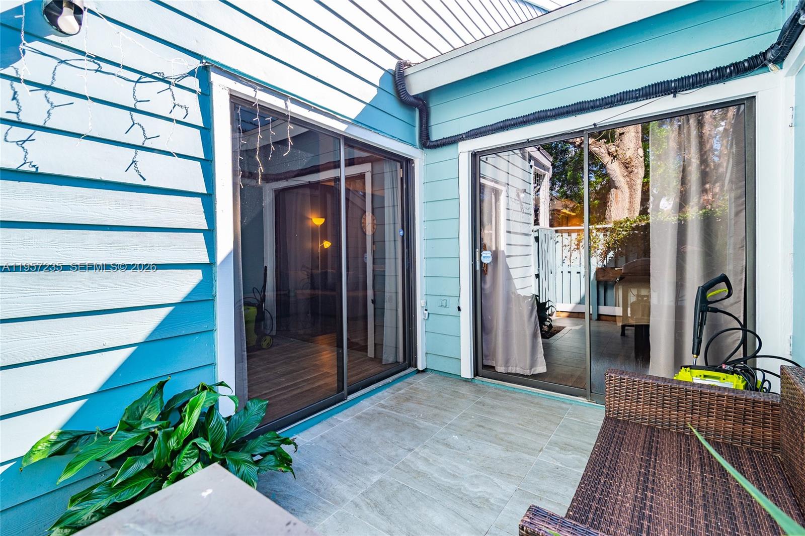 ROCK ISLAND LAND CORP - Residential