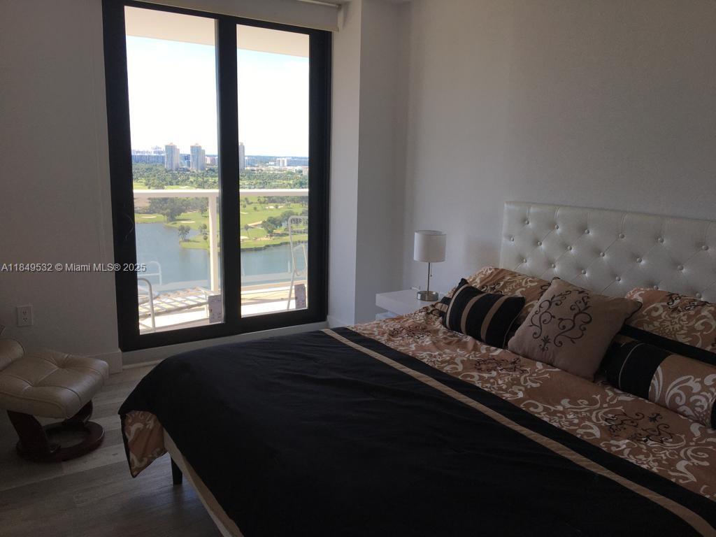 FLAMENCO CONDO TOWER I - Residential