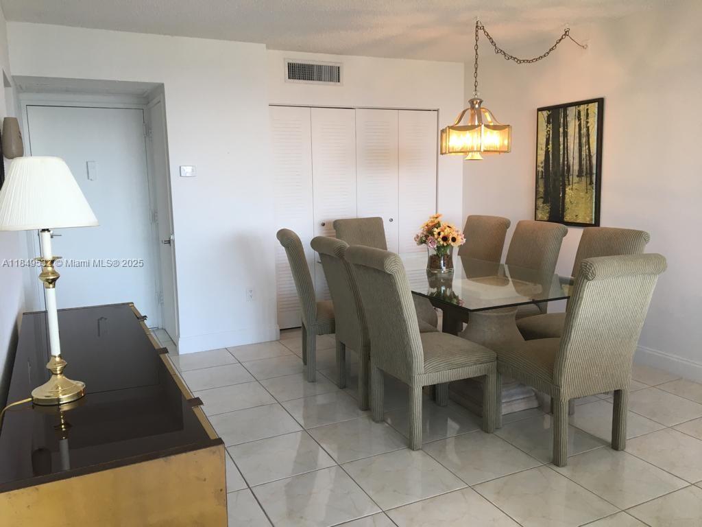 FLAMENCO CONDO TOWER I - Residential