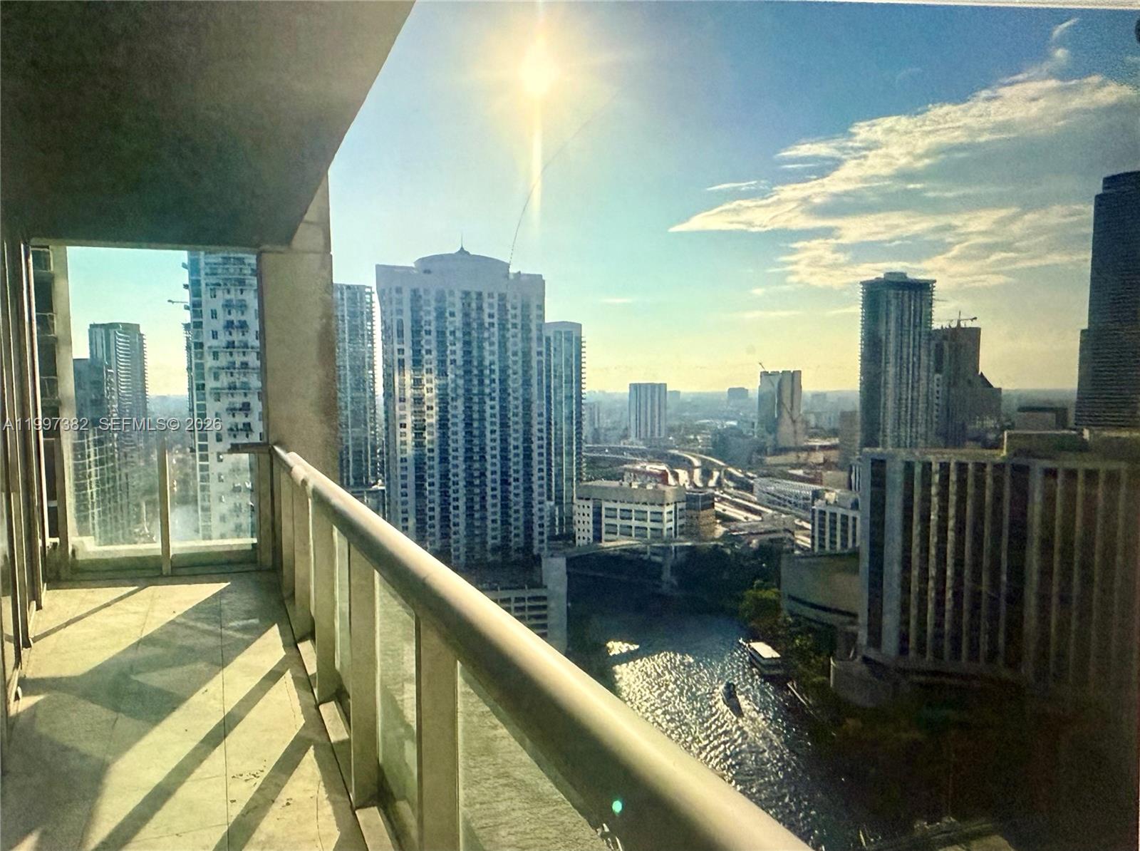 ICONBRICKELL CONDO NO 1 - Residential Lease