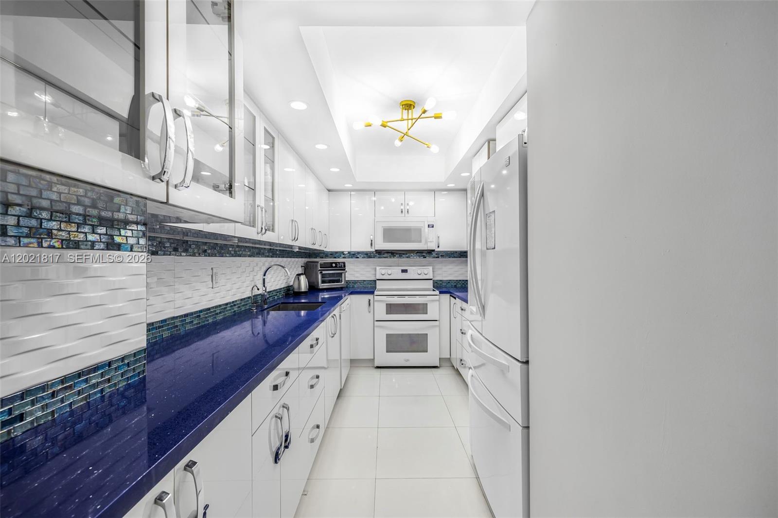 9511 Collins Ave 1202