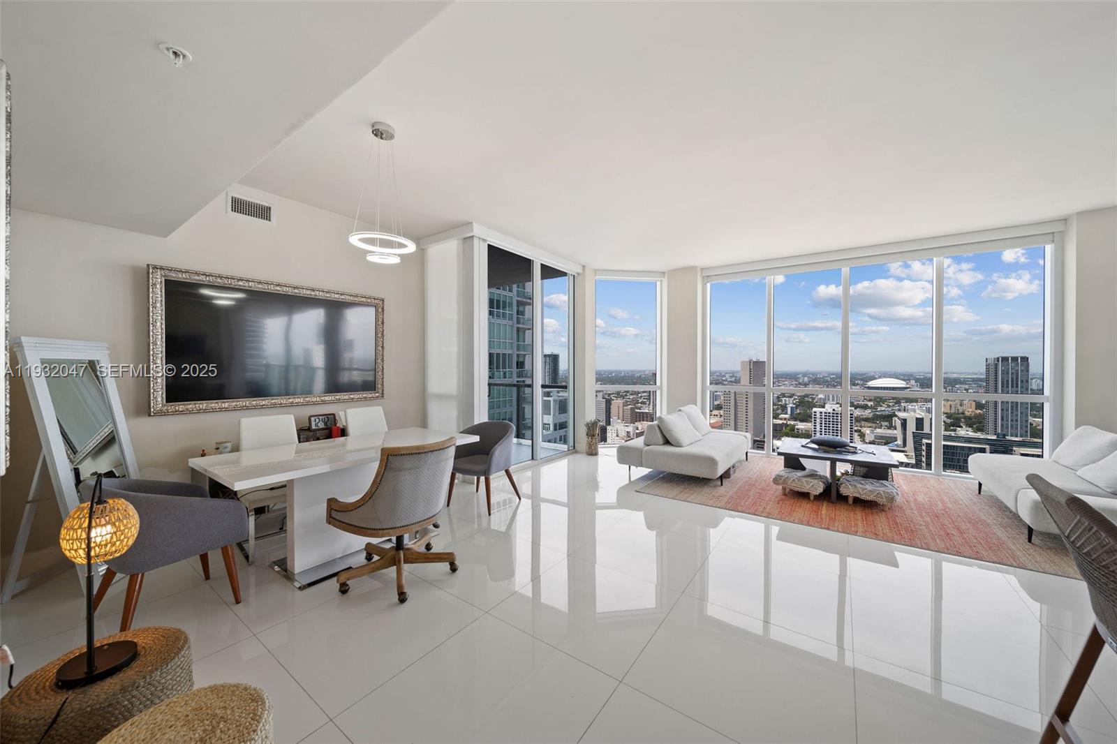 VIZCAYNE NORTH CONDO - Residential Lease