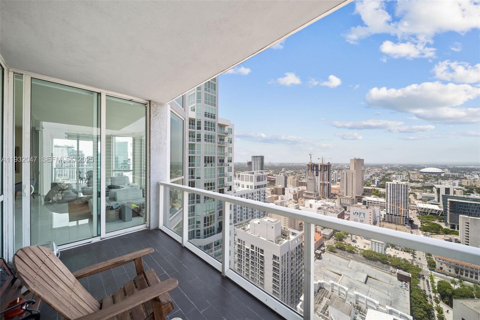 VIZCAYNE NORTH CONDO - Residential Lease