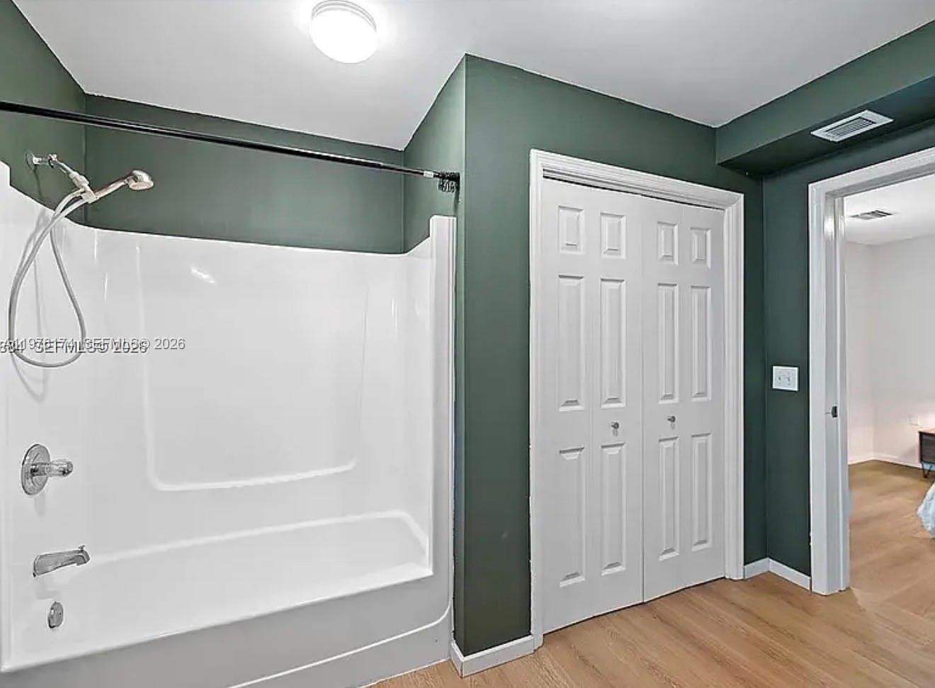 RELLAND PARK - Residential Lease