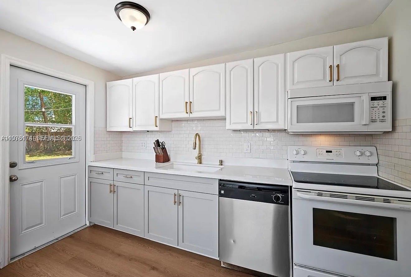 RELLAND PARK - Residential Lease