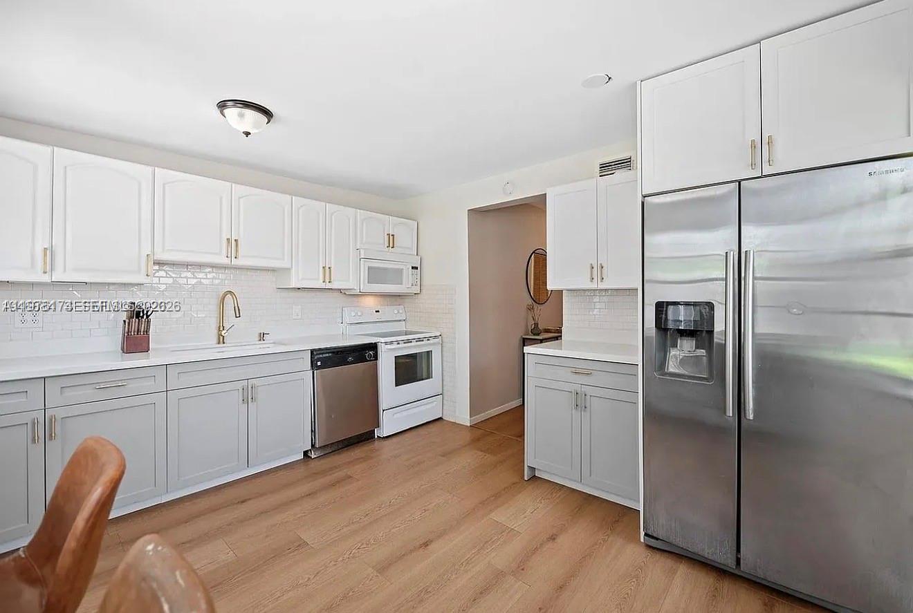 RELLAND PARK - Residential Lease