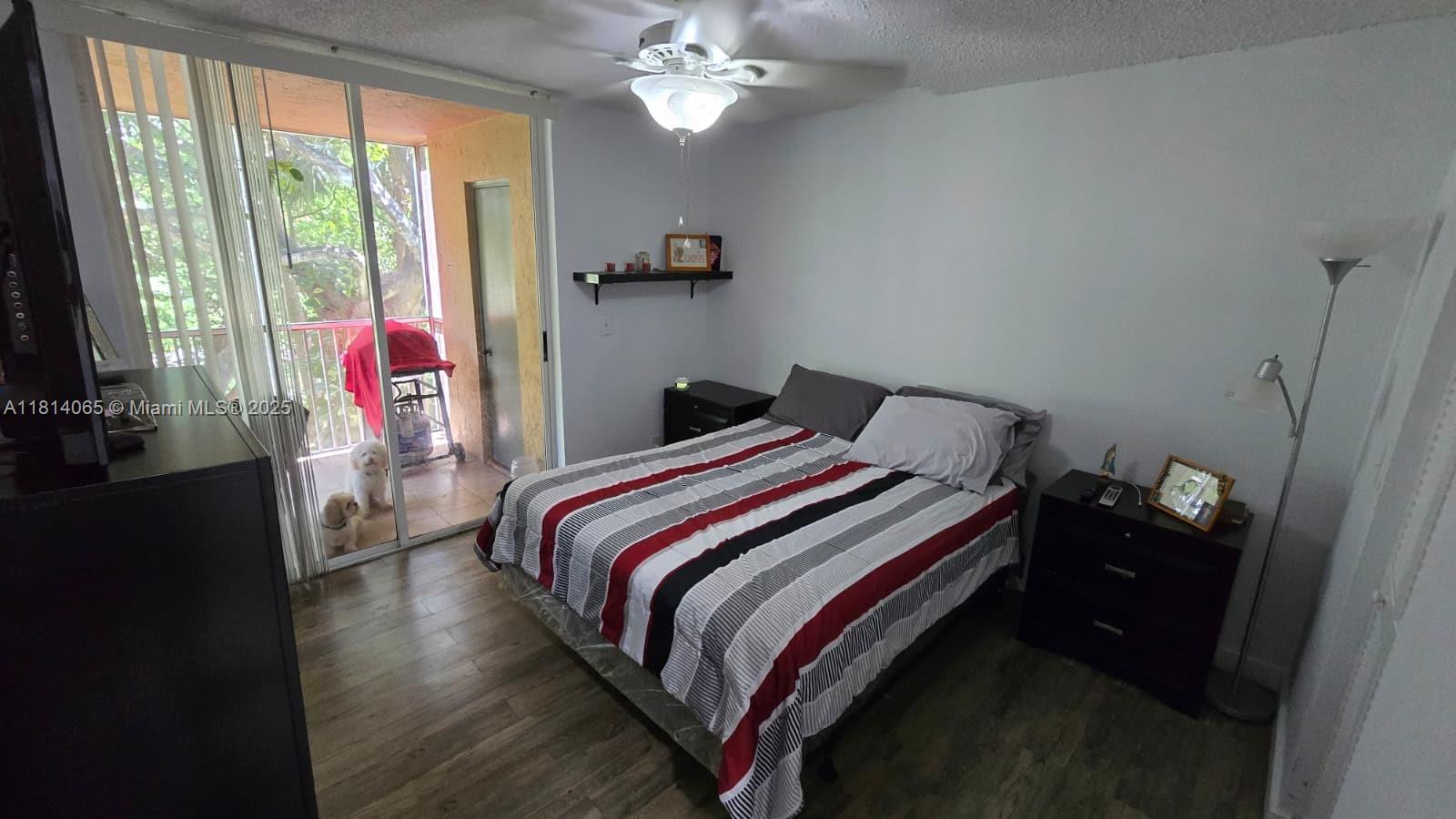 WINDWARD LAKES CONDO - Residential