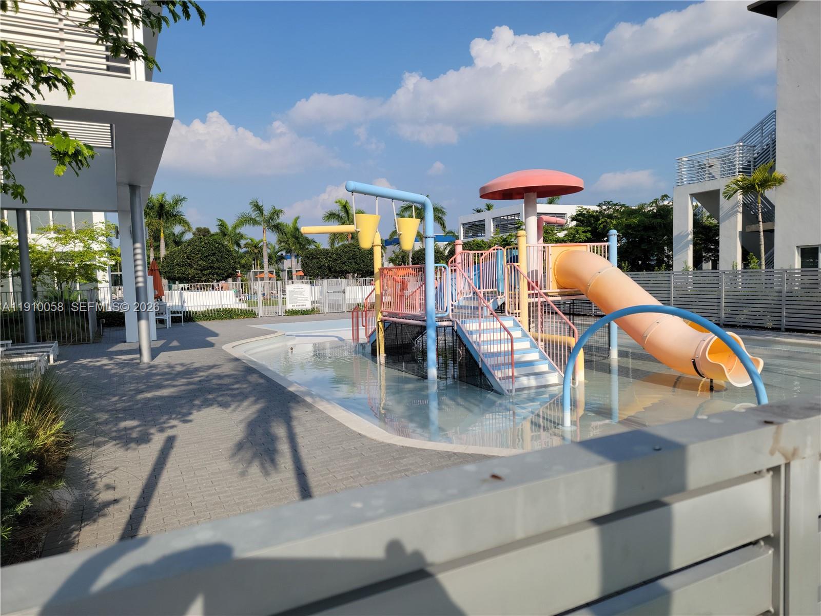 LANDMARK AT DORAL CONDO - Residential