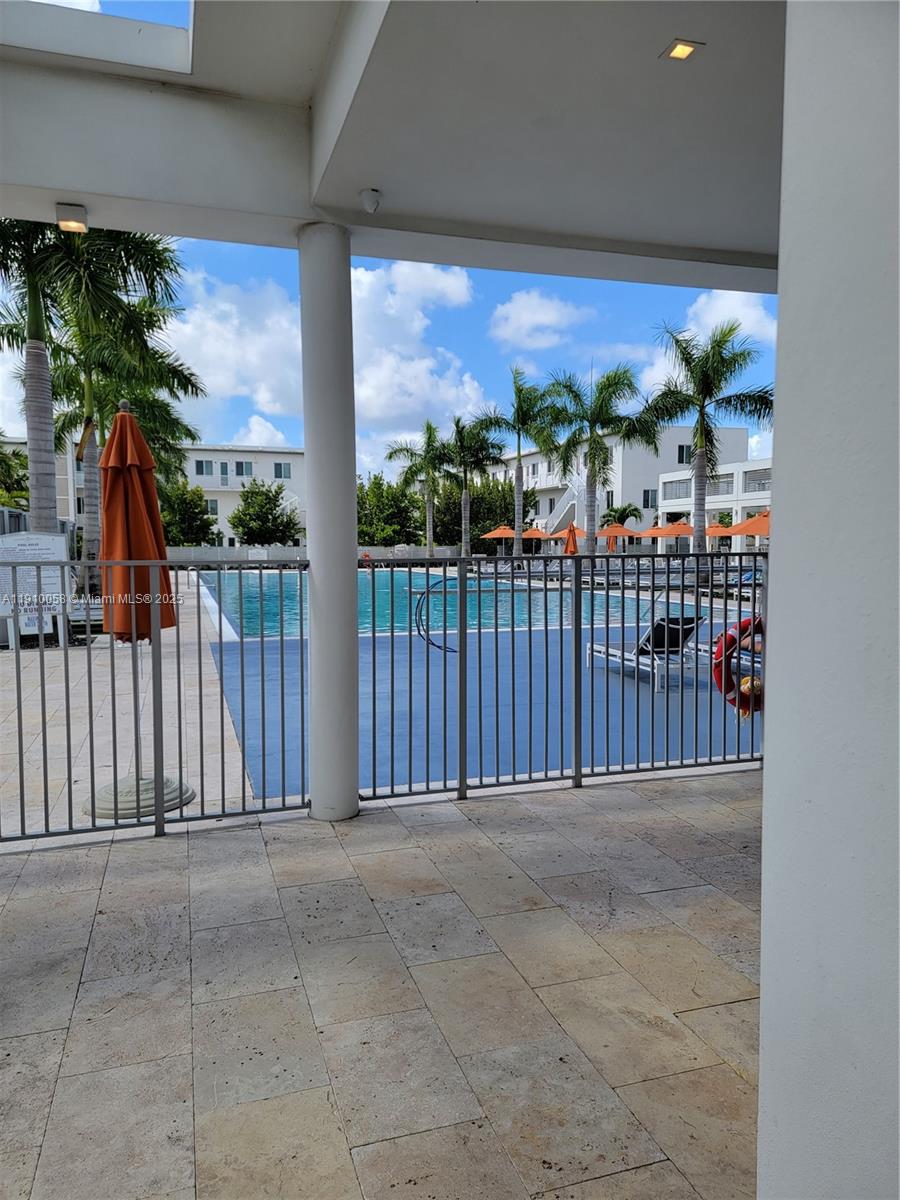 LANDMARK AT DORAL CONDO - Residential