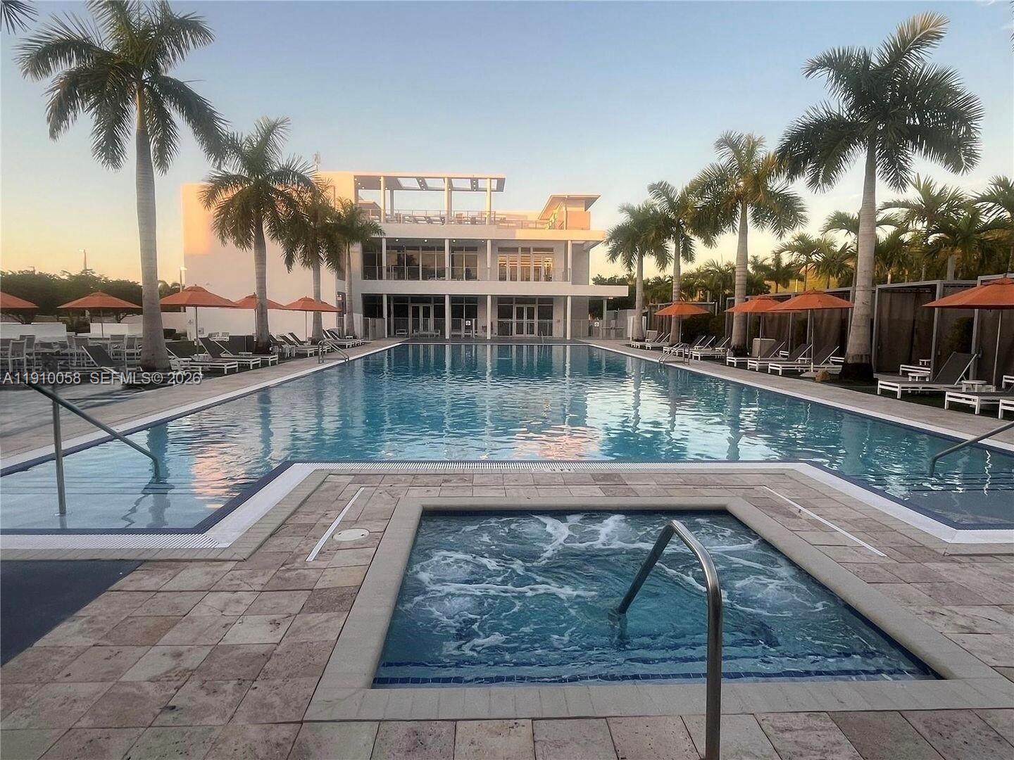 LANDMARK AT DORAL CONDO - Residential