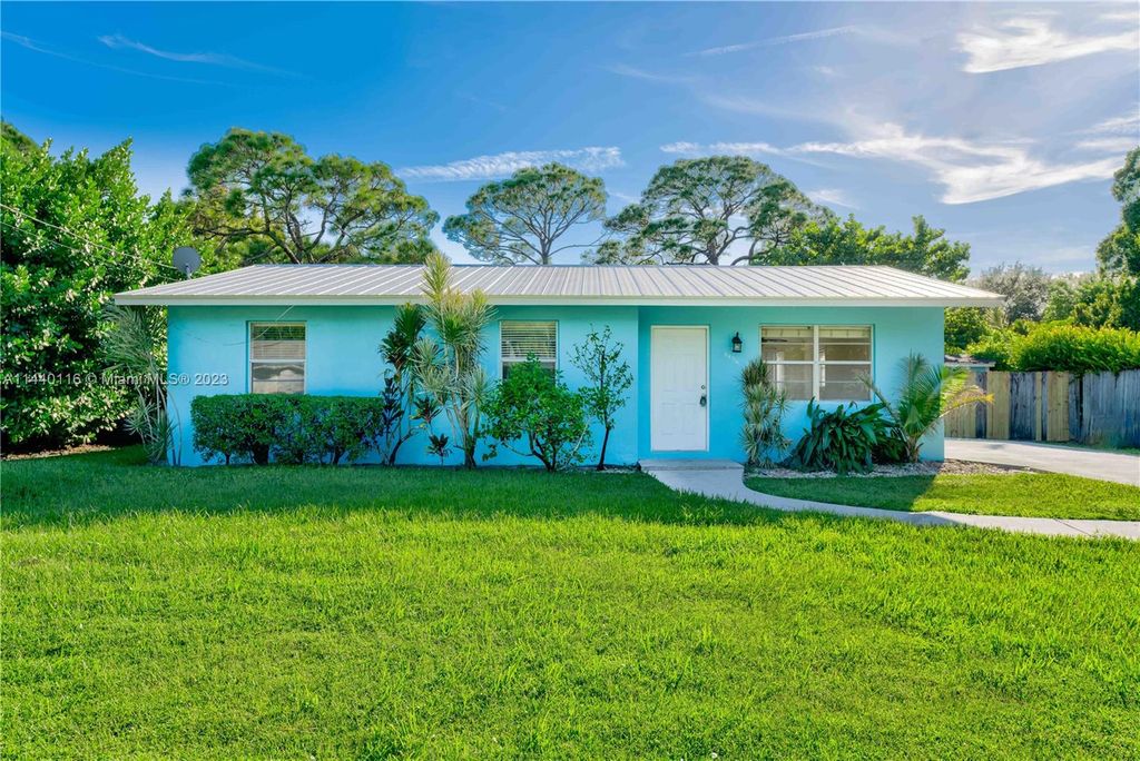 Photo of 8856 SE Sunset Dr, Hobe Sound, FL 33455 (MLS # A11440116)