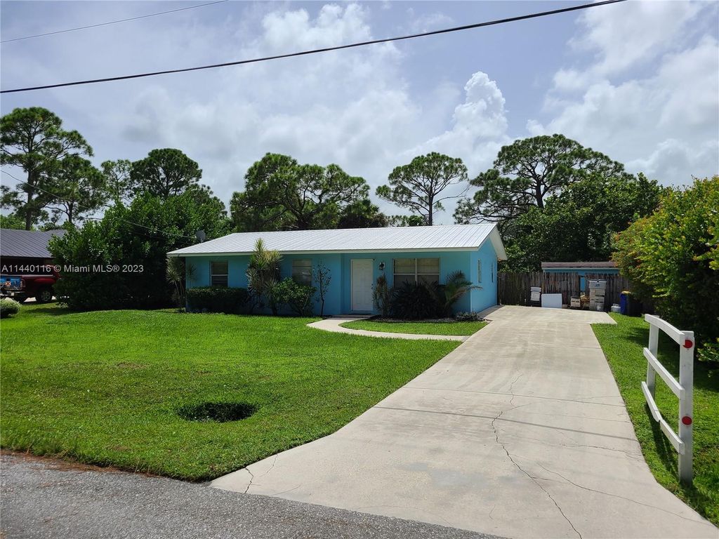 Photo of 8856 SE Sunset Dr, Hobe Sound, FL 33455 (MLS # A11440116)