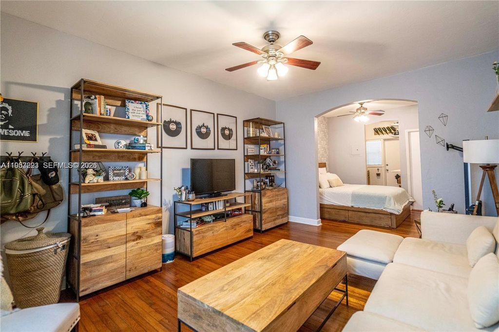 Photo of 1561 Lenox Ave #6, Miami Beach, FL 33139 (MLS # A11953223)