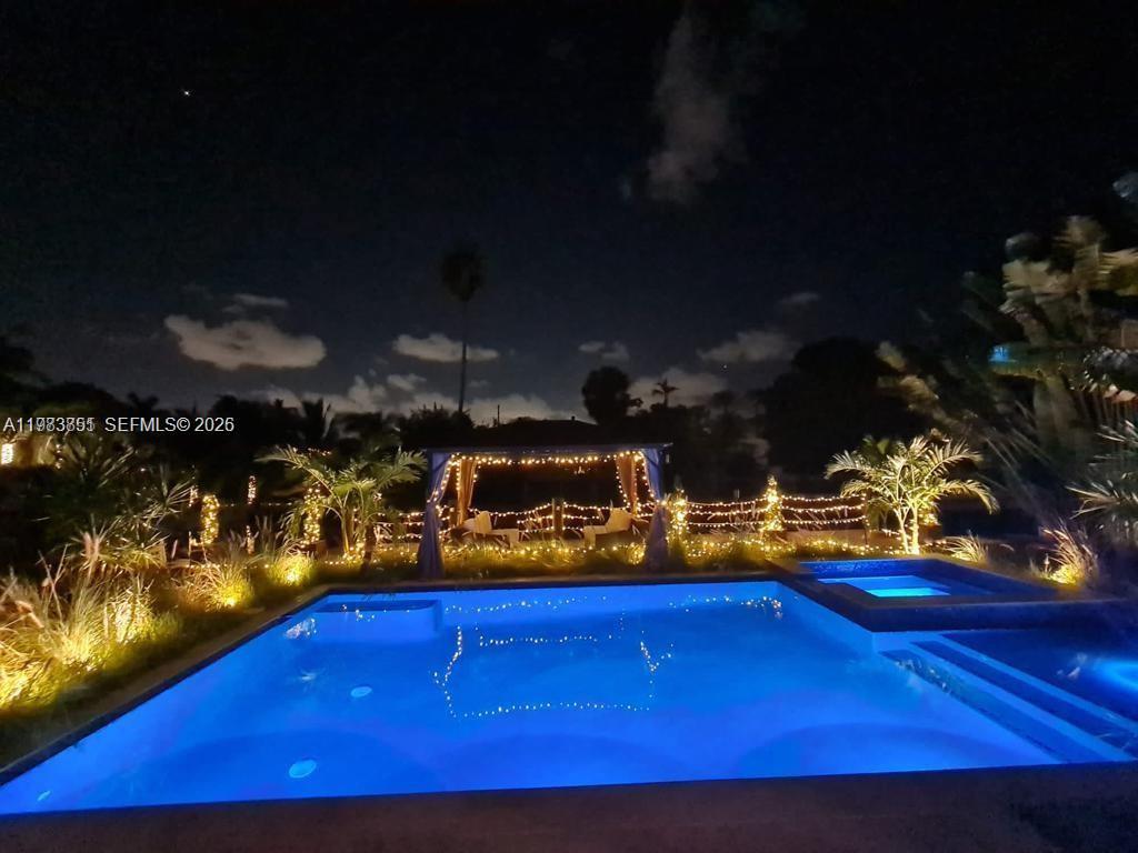 BISCAYNE POINT - Residential Lease