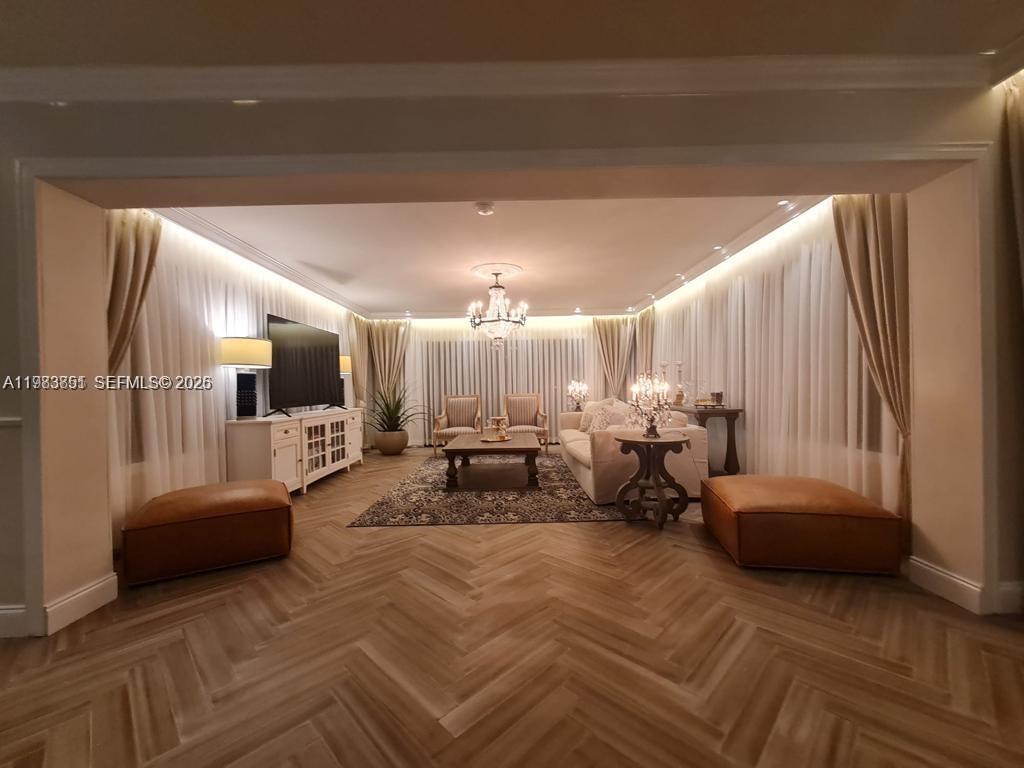 BISCAYNE POINT - Residential Lease