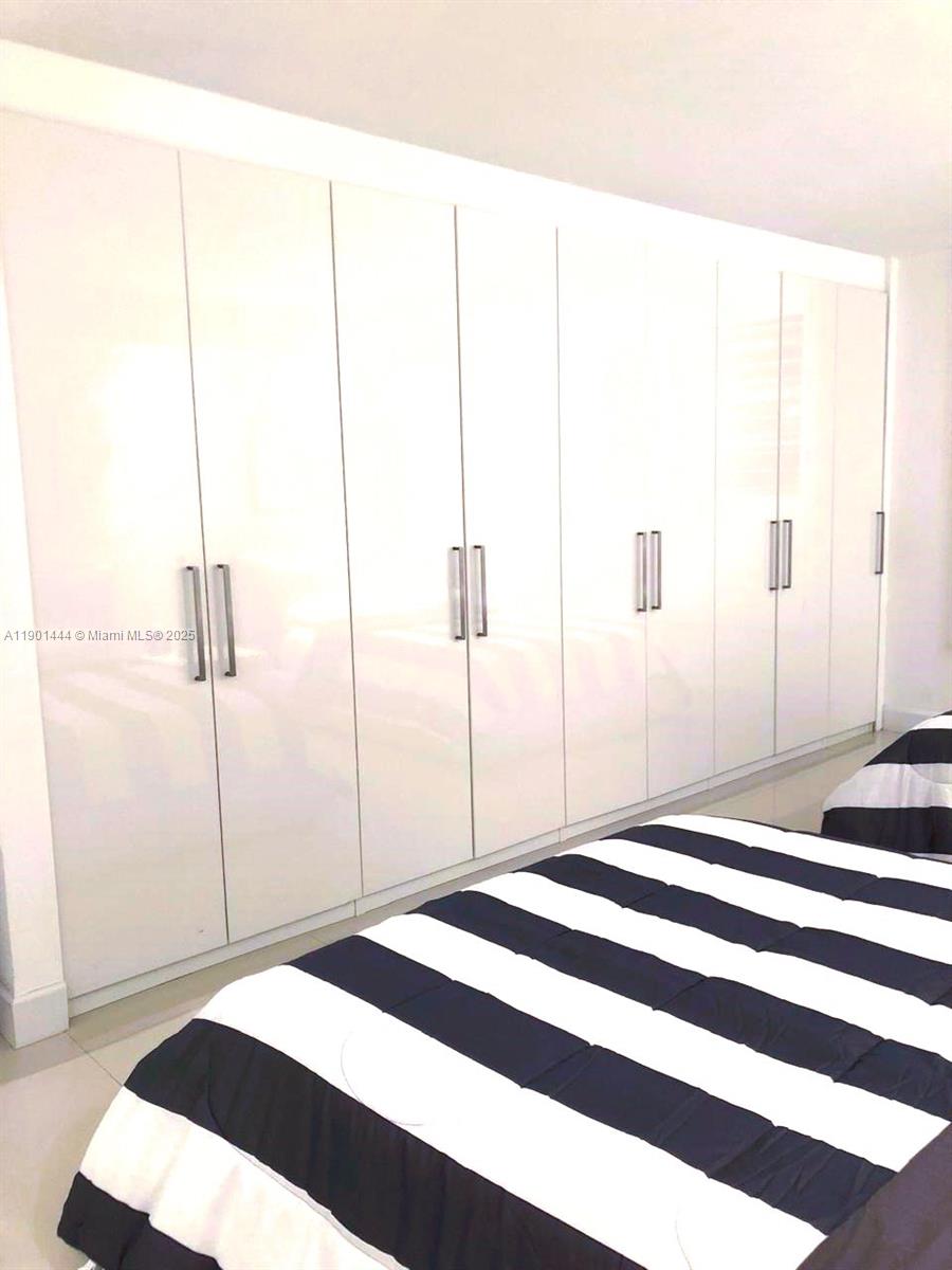 OCEANVIEW BUILDING A COND - Residential Lease