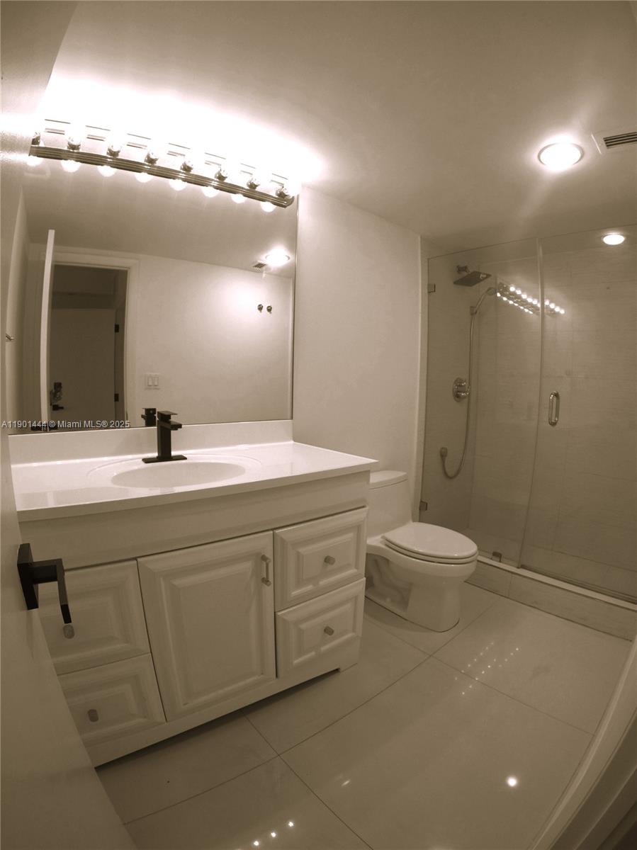 OCEANVIEW BUILDING A COND - Residential Lease