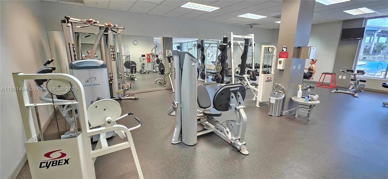 OCEANVIEW BUILDING A COND - Residential Lease