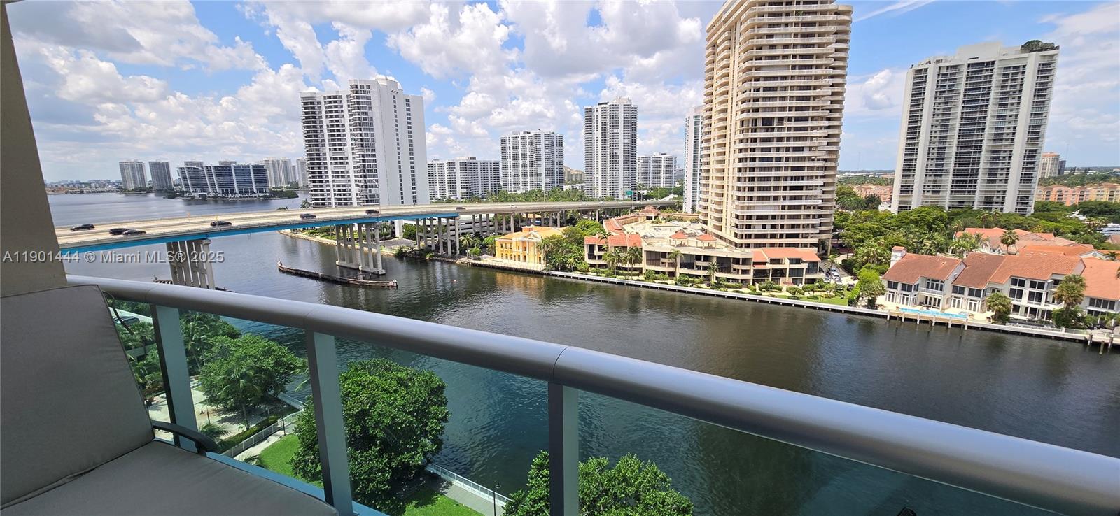 OCEANVIEW BUILDING A COND - Residential Lease