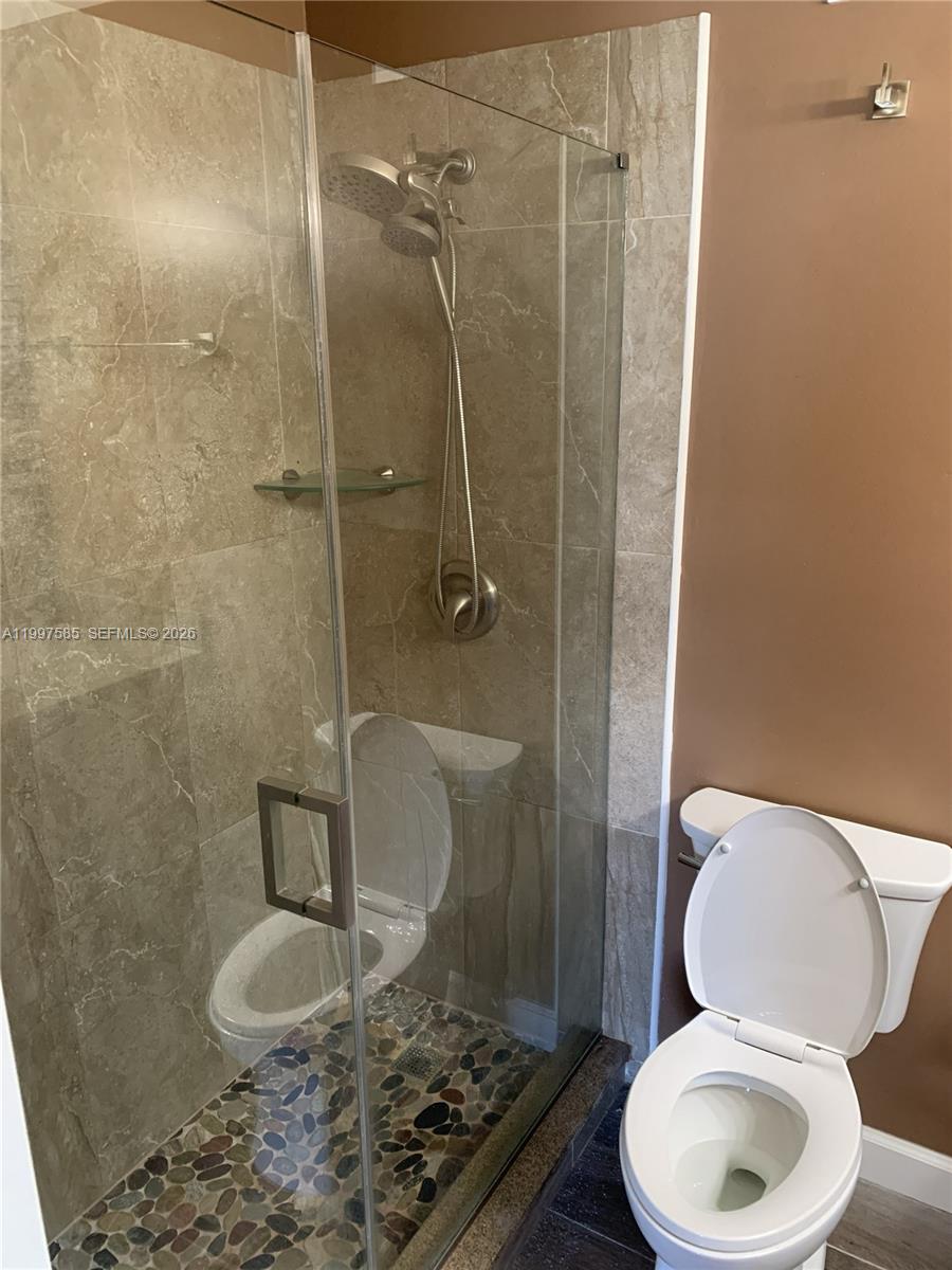 SANTA BARBARA TOWNHOMES C - Residential