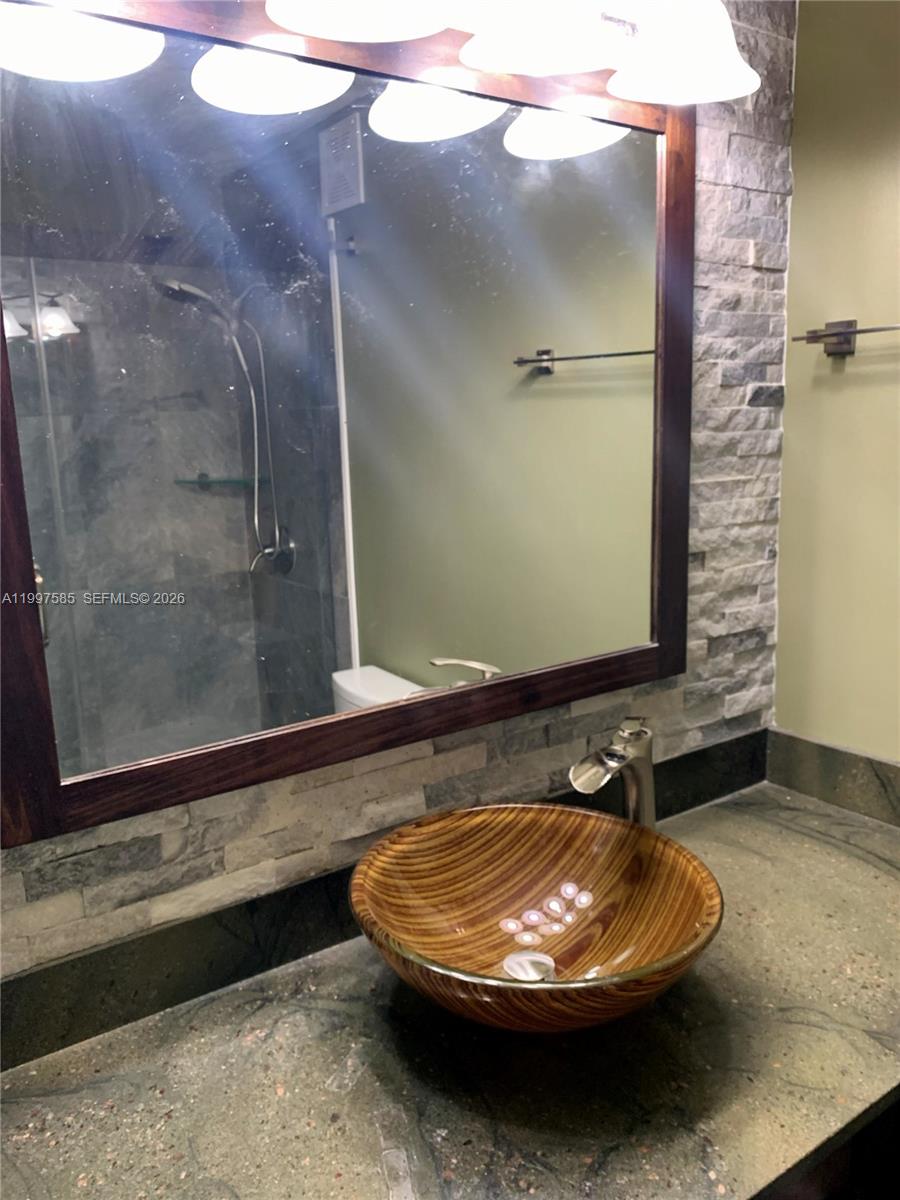 SANTA BARBARA TOWNHOMES C - Residential