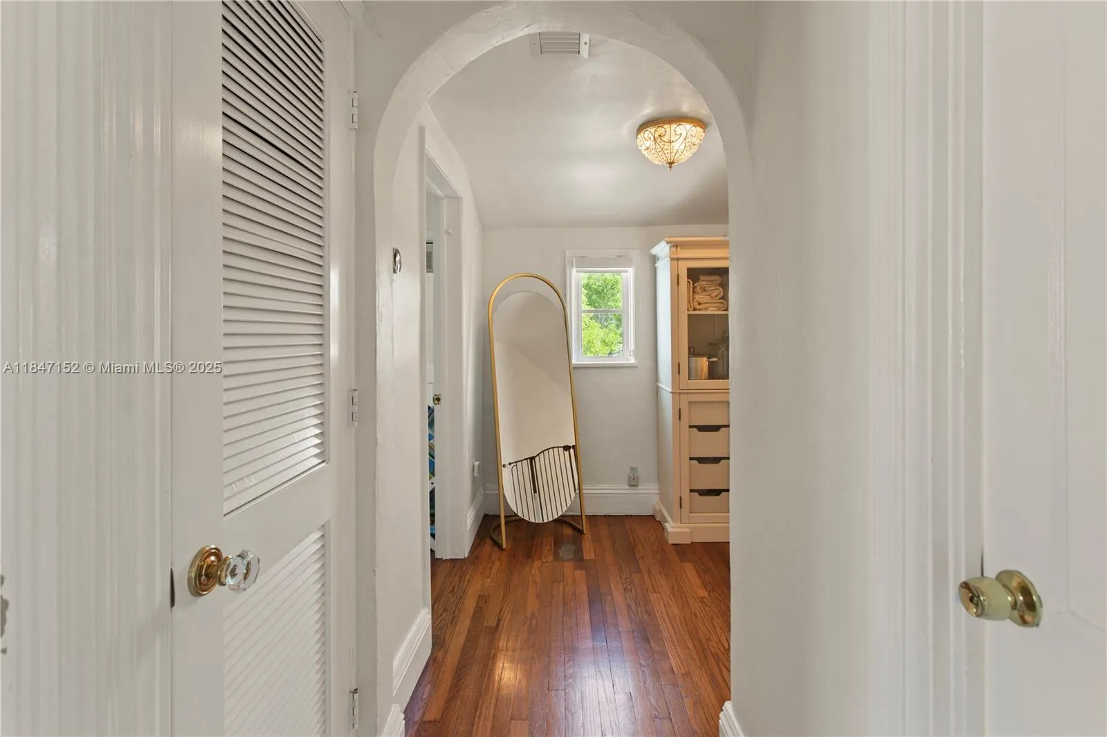 Coral Gables, Florida 33134, United States, 3 Bedrooms Bedrooms, ,3 BathroomsBathrooms,Residential,Active,178622